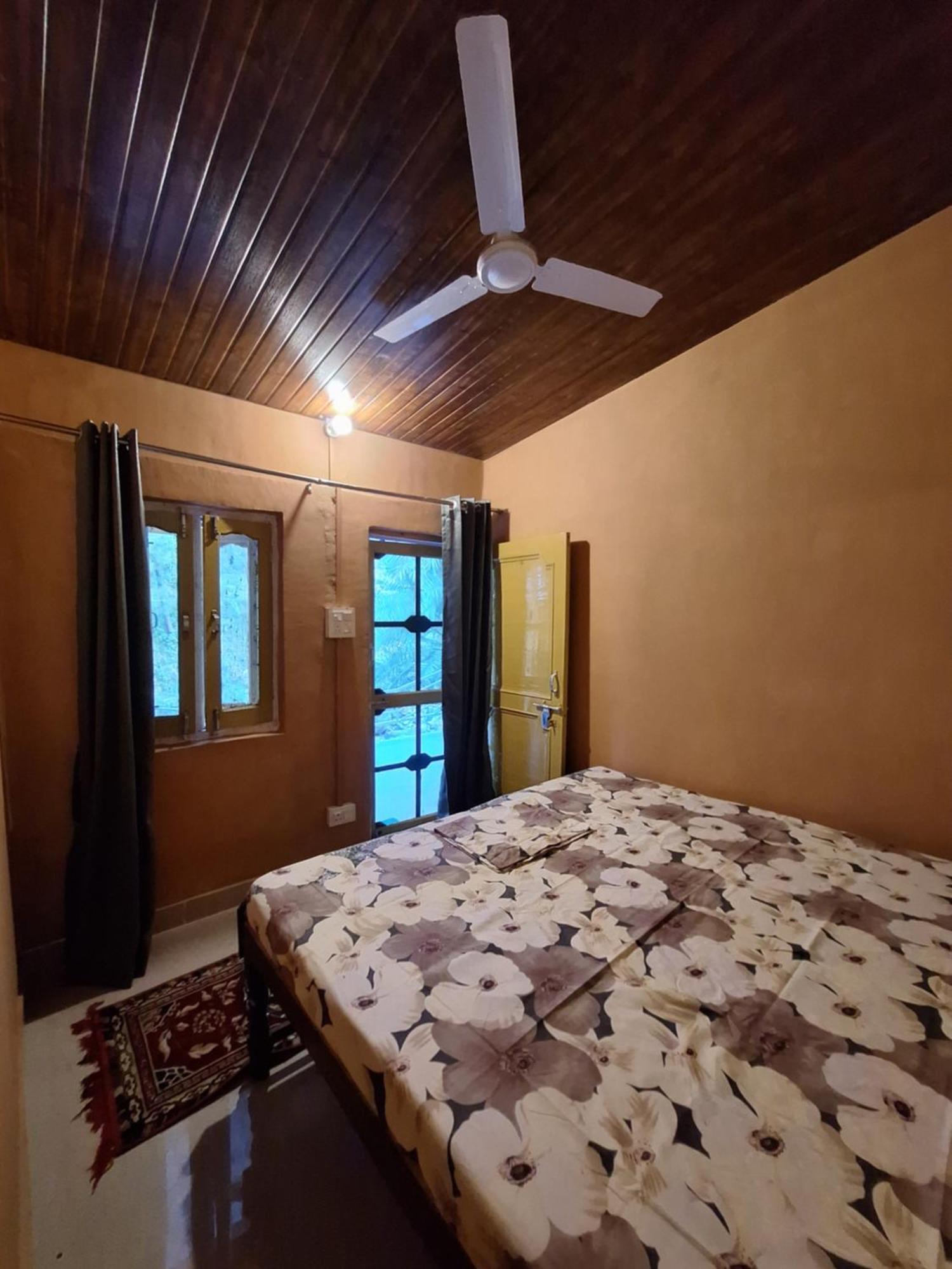 Tathastu Bir -Homestay ,Dorm,Hostel Ngoại thất bức ảnh
